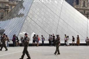 Nhiều rủi ro với tài sản văn hóa của Pháp