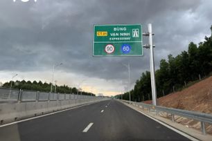 Gỡ vướng thủ tục để đẩy nhanh xây dựng trạm dừng nghỉ cao tốc Bắc - Nam