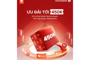 Khách hàng mở tài khoản Techcombank trên ứng dụng ShopeePay