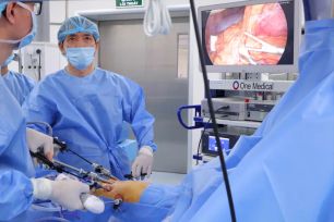 Cứu sống cụ bà 80 tuổi mắc ung thư dạ dày ở vùng “tử huyệt”