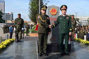 Giao lưu hữu nghị quốc phòng biên giới Việt Nam - Campuchia