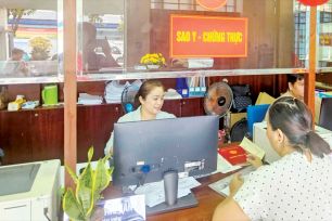 TPHCM chấn chỉnh việc 'đòi' hồ sơ chứng thực bản sao