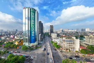 VPBank nhận loạt khuyến nghị từ các công ty chứng khoán