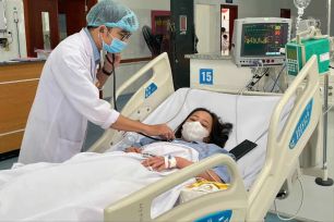 Cô gái trẻ thoát “cửa tử” dù 3 lần sốc sốt xuất huyết trong 24 giờ