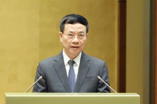 Cần có quy định riêng nhằm bảo vệ trẻ em trước mặt trái của AI