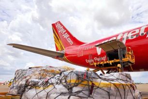 Vietjet miễn phí đổi chuyến cho hành khách bị ảnh hưởng mưa lũ miền Trung