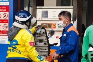 Sẵn sàng nguồn cung xăng E10 cho thị trường