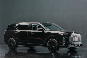 Giải mã chất Việt trên Lạc Hồng 900 LX