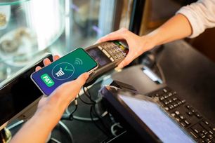 Ng&#224;nh ng&#226;n h&#224;ng tăng tốc chuyển đổi số, hướng tới nền kinh tế kh&#244;ng tiền mặt năm 2030