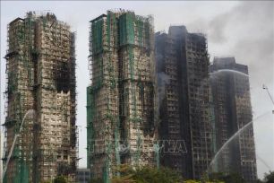 Lộ thêm tình tiết mới trong vụ cháy chung cư Hong Kong khiến hơn 128 người thiệt mạng