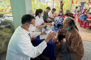 Đắk Lắk: Khám chữa bệnh miễn phí cho hàng ngàn hộ dân vùng "rốn lũ"