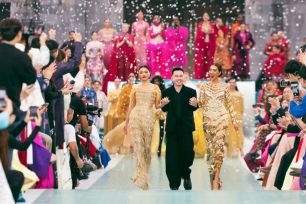 Hơn 70 hoa hậu các nước trình diễn ấn tượng tại Quảng trường Ngọ Môn - Huế