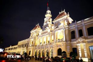 TPHCM rực sáng những công trình chiếu sáng mỹ thuật