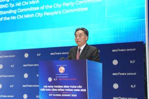 Khai mạc Hội nghị Thượng đỉnh Toàn cầu Diễn đàn Cộng đồng Thông minh 2025