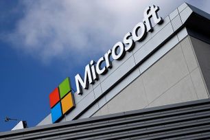 Microsoft th&#244;ng b&#225;o tăng gi&#225; g&#243;i dịch vụ Office cho kh&#225;ch h&#224;ng thương mại v&#224; ch&#237;nh phủ từ năm 2026