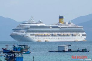Tàu du lịch quốc tế vào vịnh Nha Trang sau hơn 1 năm gián đoạn
