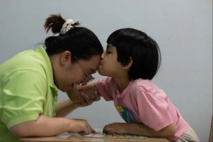 Mở rộng trái tim cùng “Phổ thinh lặng”