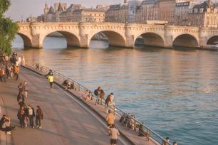 Sức ép nhân khẩu học