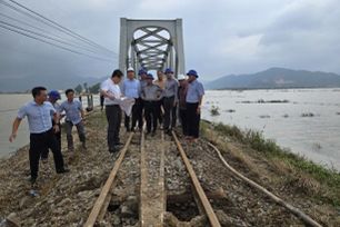 Công bố tình huống khẩn cấp tuyến đường sắt Hà Nội -TPHCM