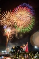 Bắn pháo hoa và nhiều chương trình sôi động chào đón năm mới 2026