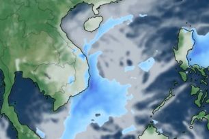 Vùng áp thấp trên Biển Đông có xu hướng suy yếu