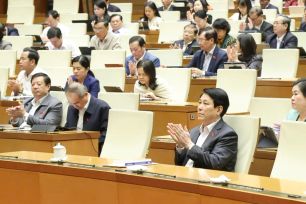 Việc cấp văn bằng bác sĩ nội trú, bác sĩ chuyên khoa sẽ do Bộ Y tế thực hiện và quản lý