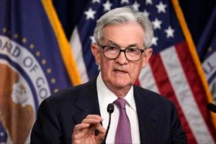 Mỹ: Thị trường chứng khoán “nhuộm” xanh sau quyết định của FED