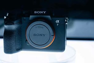 Sony ra mắt máy ảnh Alpha 7V thế hệ thứ năm