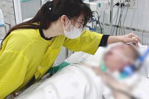 Lần đầu tiên, cha chết não hiến tạng cứu con trai