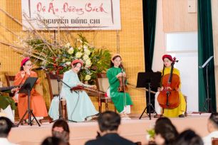 “Chữa lành” bằng âm nhạc và văn hóa truyền thống