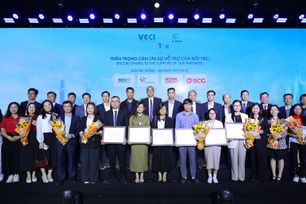 SCG v&#224; 7 c&#244;ng ty th&#224;nh vi&#234;n nhận giải thưởng CSI, c&#243; nhiều đ&#243;ng g&#243;p cho cộng đồng