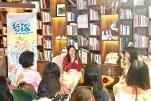 Tự truyện bằng tranh "Cuộc đời vẫn đẹp sao" nhắc nhở người lớn học cách yêu thương từ trẻ nhỏ