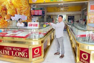 Đồng Nai: Khởi tố đối tượng mang vàng giả đi cầm cố