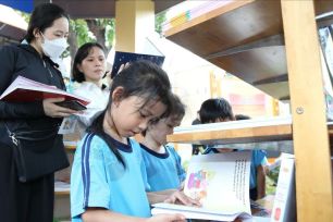 Mãi một tình yêu dành cho sách