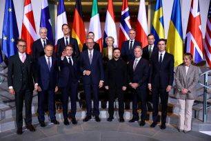 'Ngoại giao con thoi' giải quyết xung đột Nga - Ukraine