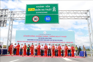 Cao tốc Khánh Hòa - Buôn Ma Thuột chính thức thông xe kỹ thuật