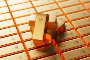 Giá vàng duy trì ở vùng tích lũy, chờ phá đỉnh mới