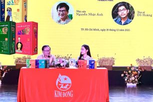 Nhà văn Nguyễn Nhật Ánh: “Viết Kính vạn hoa, tôi không còn cửa thoát hiểm”