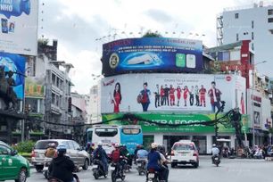 TP.HCM siết quản lý, rà soát toàn diện quảng cáo ngoài trời