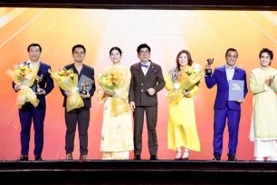 Bà Mai Kiều Liên được vinh danh lãnh đạo truyền cảm hứng sáng tạo tại Vạn Xuân Awards 2025 