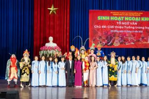 Từ lớp học Ngữ văn đến không gian văn hóa sống động