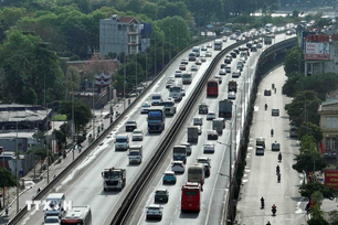 Hà Nội thí điểm hạn chế xe tải, container lưu thông vào Vành đai 3 trên cao