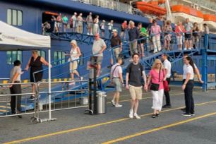 Du lịch Việt Nam đặt mục tiêu đón 25 triệu khách quốc tế năm 2026