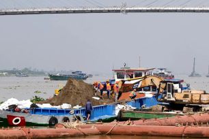 Vĩnh Long tăng cường đảm bảo an toàn lao động trong dịp cận Tết