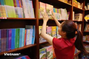 Bộ sách 'Kết nối tri thức với cuộc sống' được chọn làm sách dạy thống nhất toàn quốc