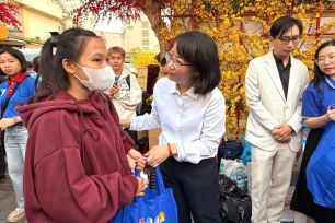 TPHCM mức thưởng Tết Nguyên đán cao nhất hơn 1,8 tỷ đồng