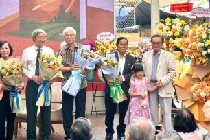 TS Trần Du Lịch ra mắt sách “Ký ức - Niềm tin & Khát vọng”: Viết về quá khứ để hướng đến tương lai