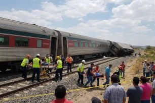 Mexico: Tàu hỏa chở hơn 250 người gặp nạn