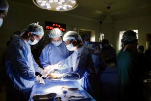 Can thiệp thông tim bào thai thành công cho thai nhi bị tim phức tạp