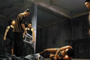 Thiên đường máu: Thông điệp cảnh tỉnh “việc nhẹ, lương cao”